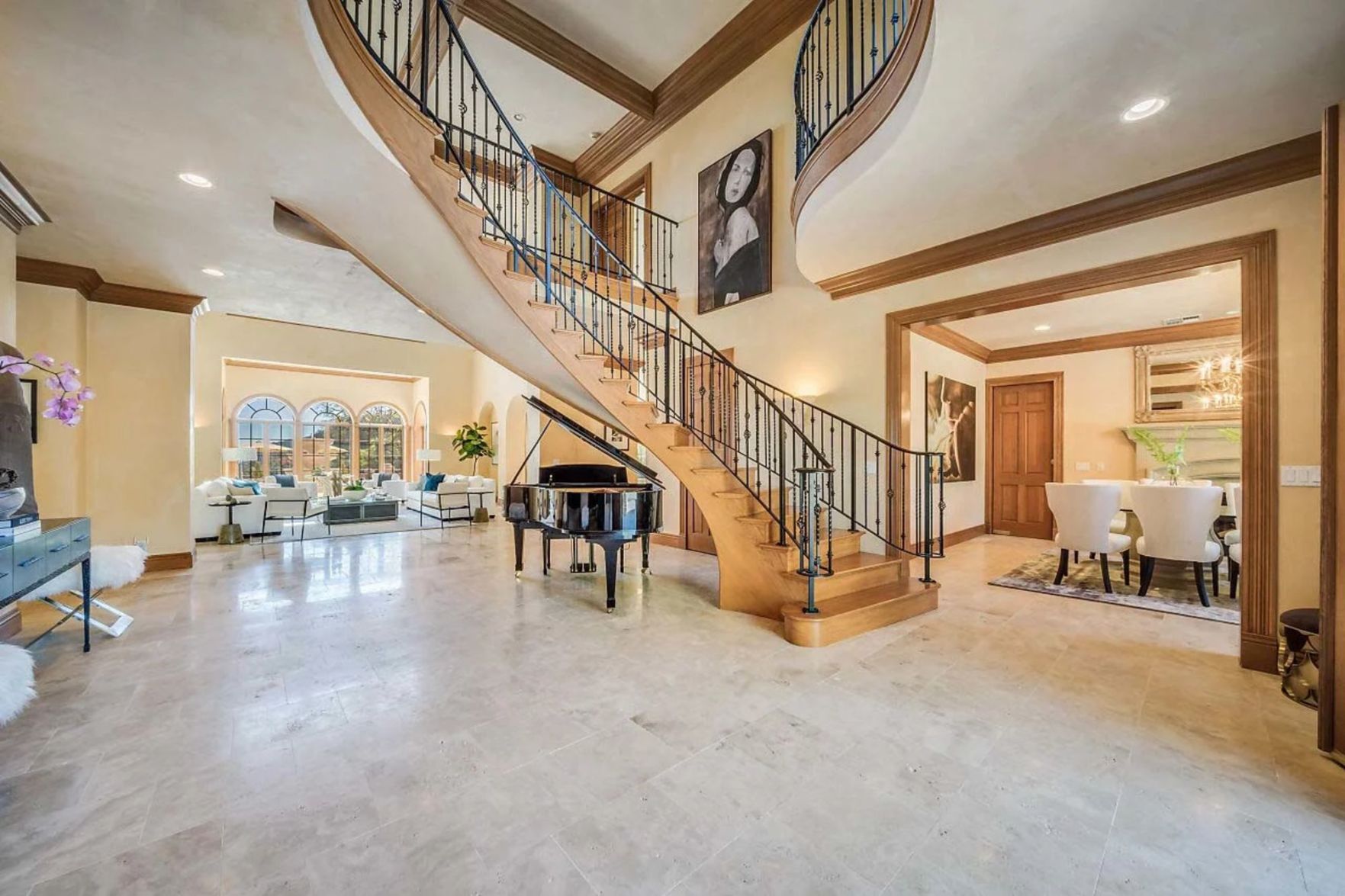 2900 Spring Mountain Rd in St. Helena